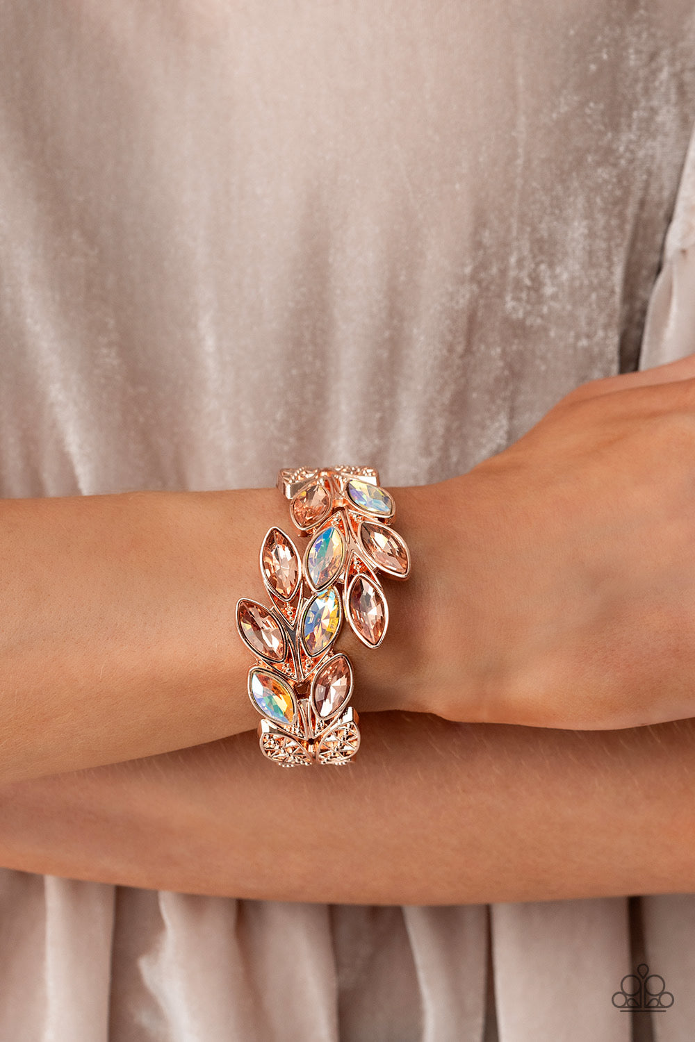 Paparazzi Luminous Laurels - Rose Gold- Bling Is Just A Thing
