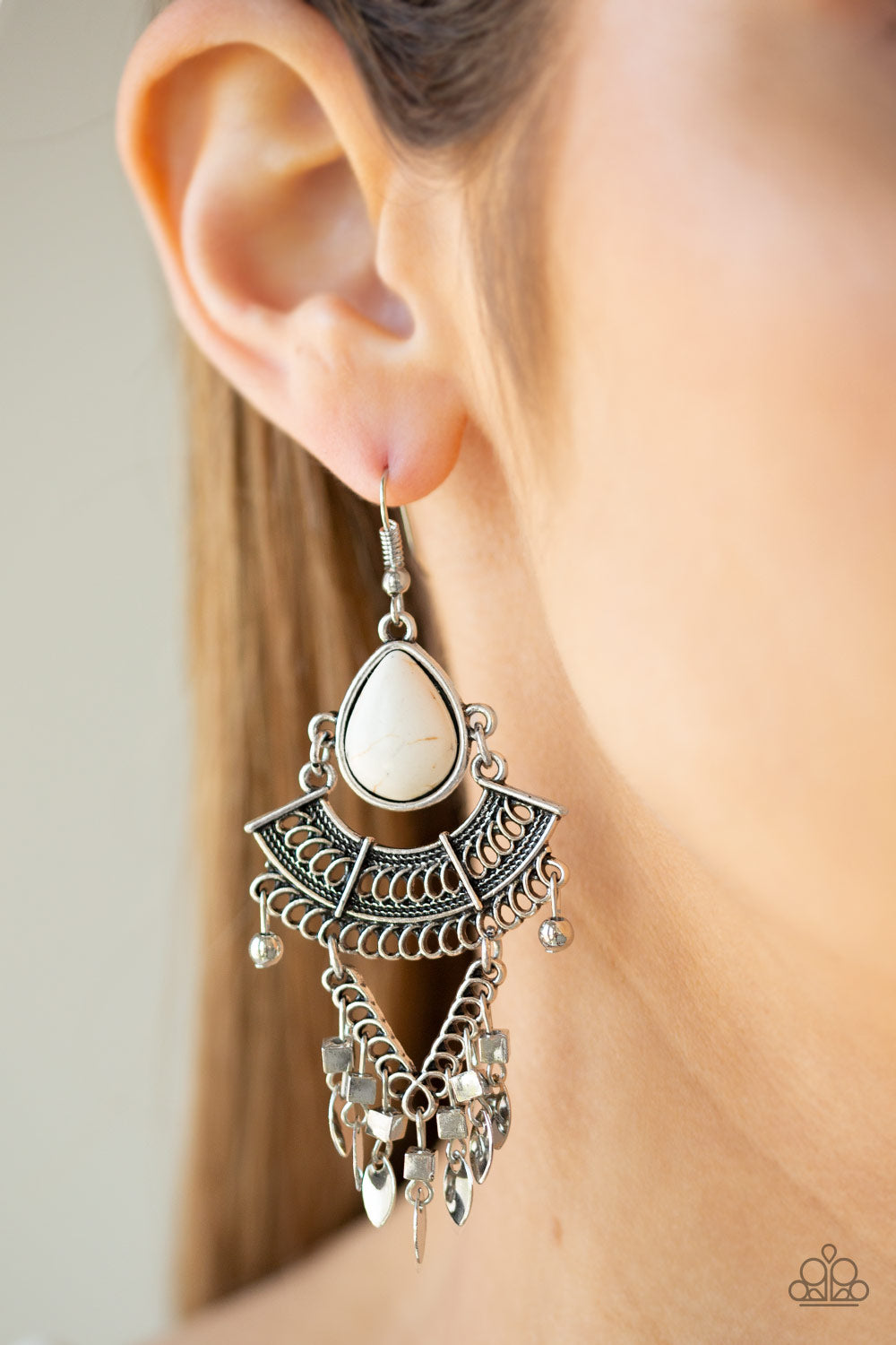Paparazzi Vintage Vagabond White - Bling Is Just A Thing